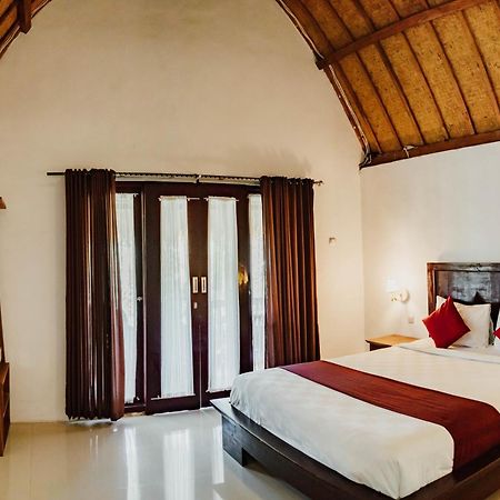 Temeling Jungle Inn Batumadeg Luaran gambar