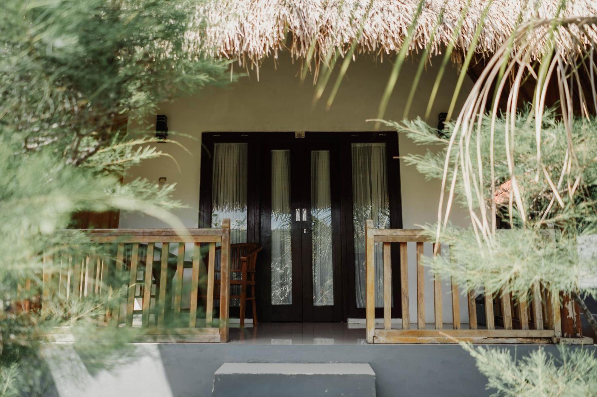 Temeling Jungle Inn Batumadeg Luaran gambar